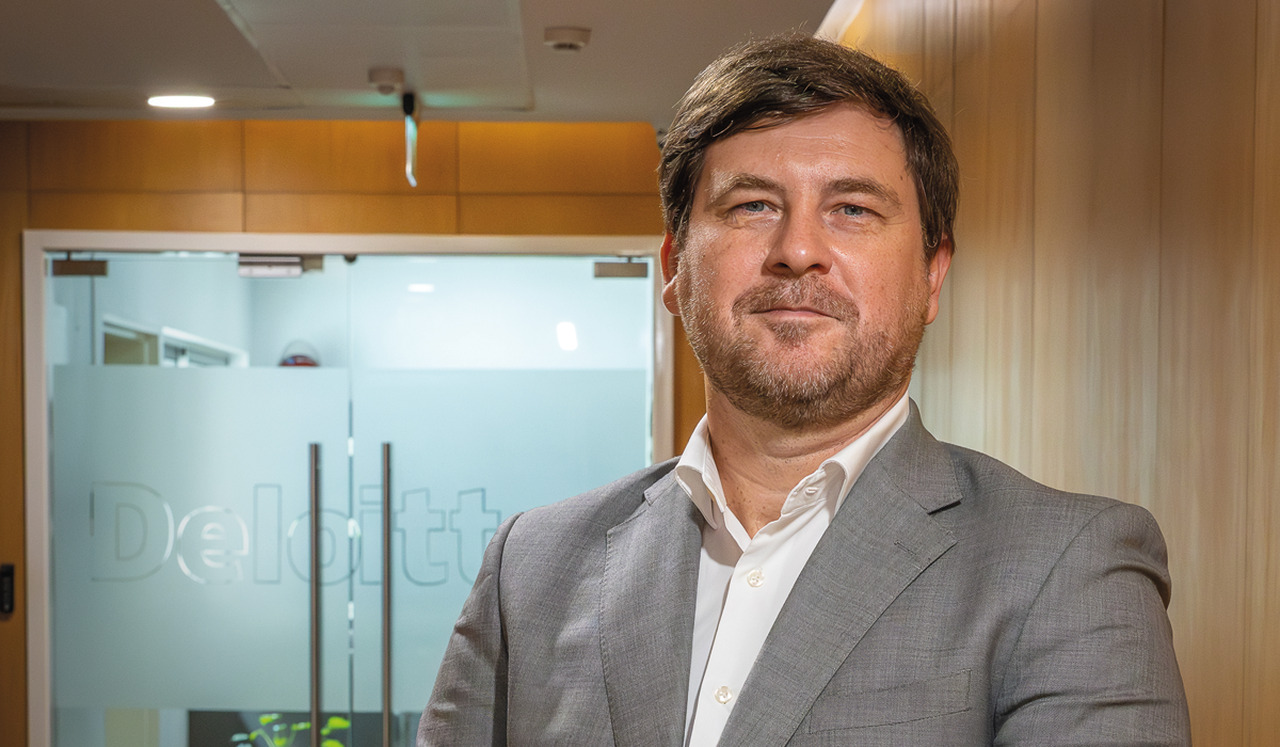 “Moçambique Tem Potencial Para Dar um Salto, Mas Precisa de Transformar Confiança em Investimento”, Nuno Saraiva Pinto, Deloitte • Diário Económico