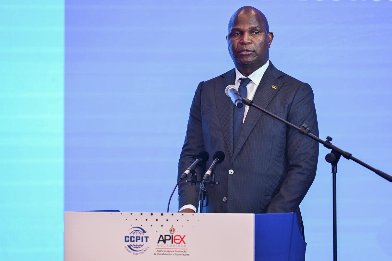 PR Visita China e Promove Moçambique Como Destino Para Investimento na SADC • Diário Económico